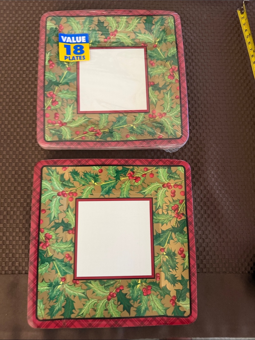 Vintage Amscan Winter Warmth Square Holiday Paper Plates